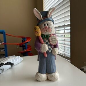 Grand Marshal Figurine Retired Eddie Walker Easter Bunny holiday decor rabbit
